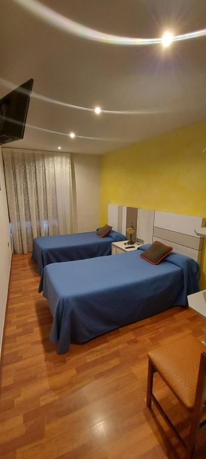 Hostal Del Campo Arévalo エクステリア 写真